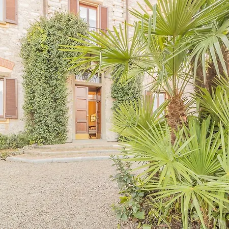 Guzzi Apartment *